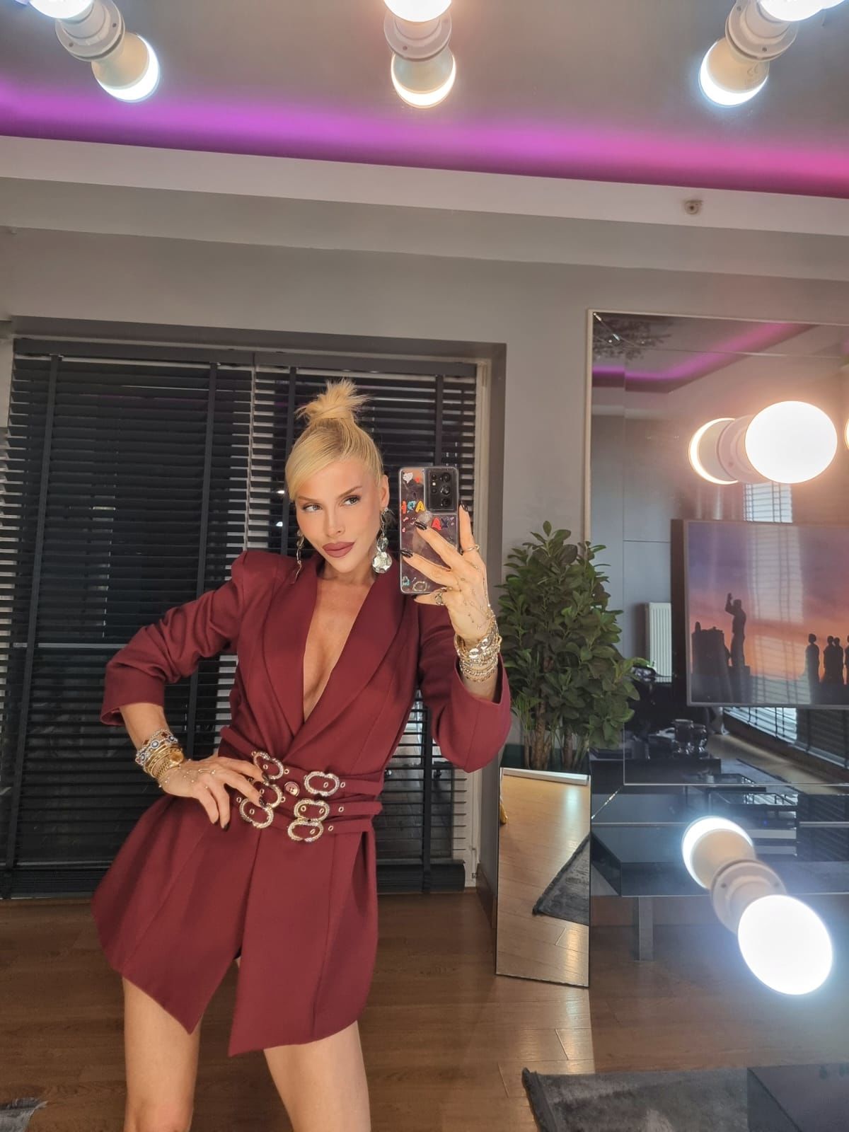 Kemer Detaylı Ceket